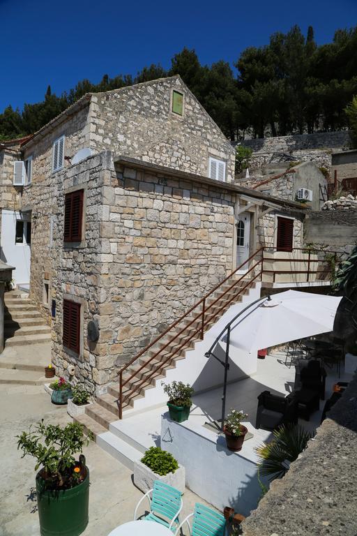 Apartments Seka Hvar Town Luaran gambar