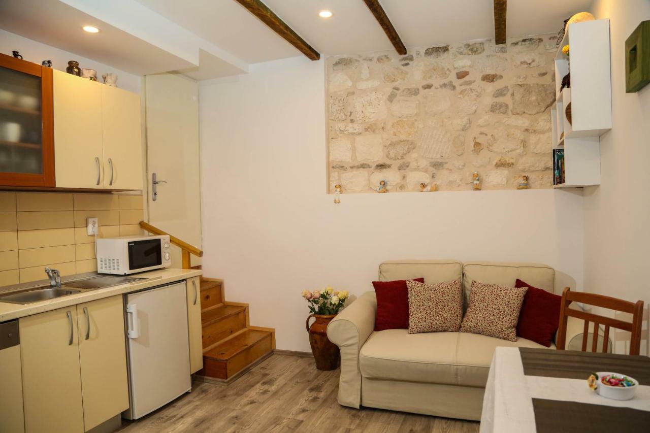 Apartments Seka Hvar Town Luaran gambar